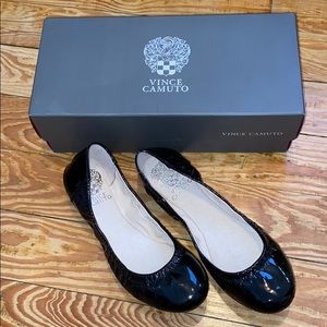 Vince Camuto Ellen Flats